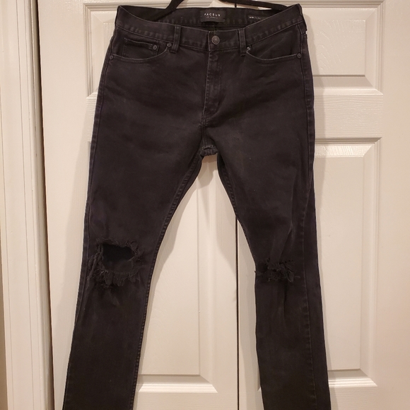 Black PacSun Ripped Jeans - Picture 1 of 5